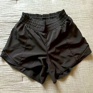 Hotty Hot High-Rise Lined Short 4”